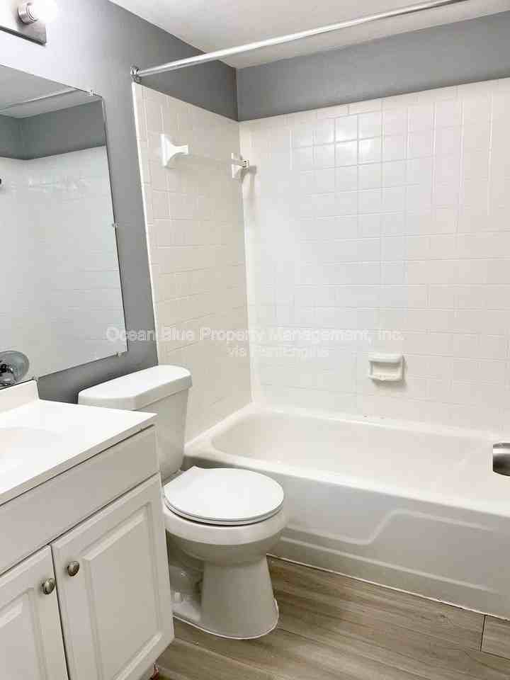 311 S Arcturas Ave #3 - Photo 7 of 7