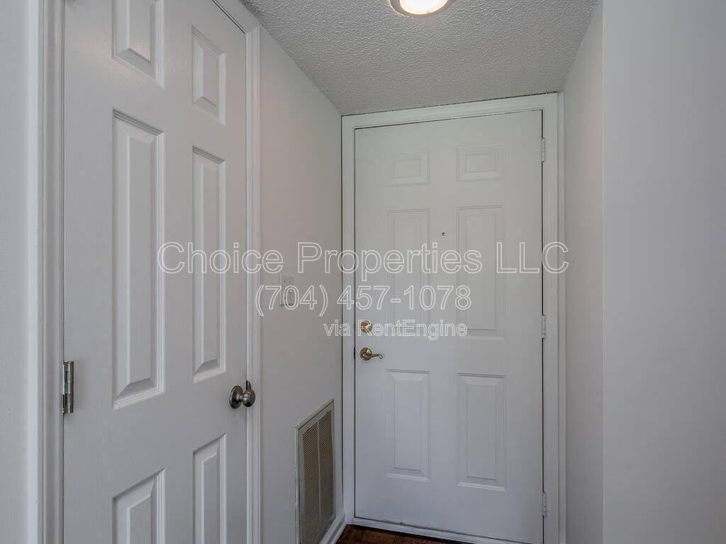 11042 Running Ridge Rd - Photo 2 of 10
