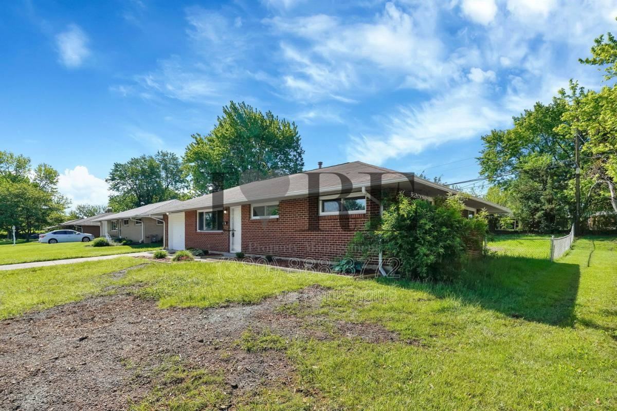 7025 Retton Rd - Photo 3 of 10