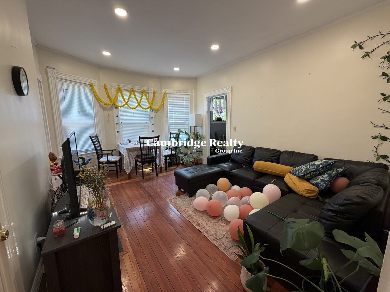 31 Mansfield St #1 - Photo 2 of 15