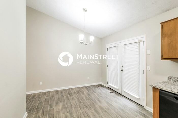 6820 Summit View Dr - Photo 5 of 17