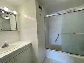 920 Ward Ave - Photo 1 of 1