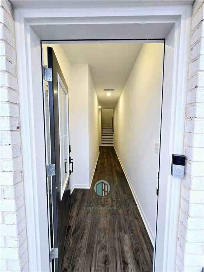 6162 Wayburn St - Photo 3 of 35