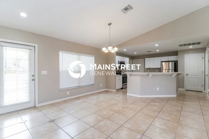 411 Nw 13th St - Photo 5 of 16