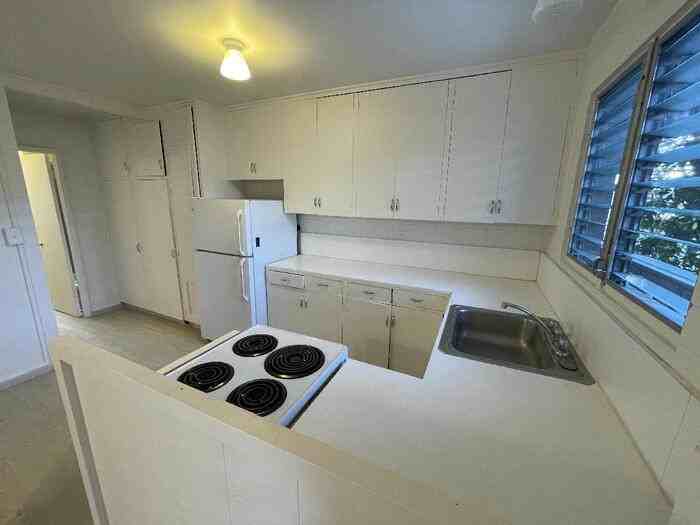 1222 Makaloa St #7 - Photo 3 of 5