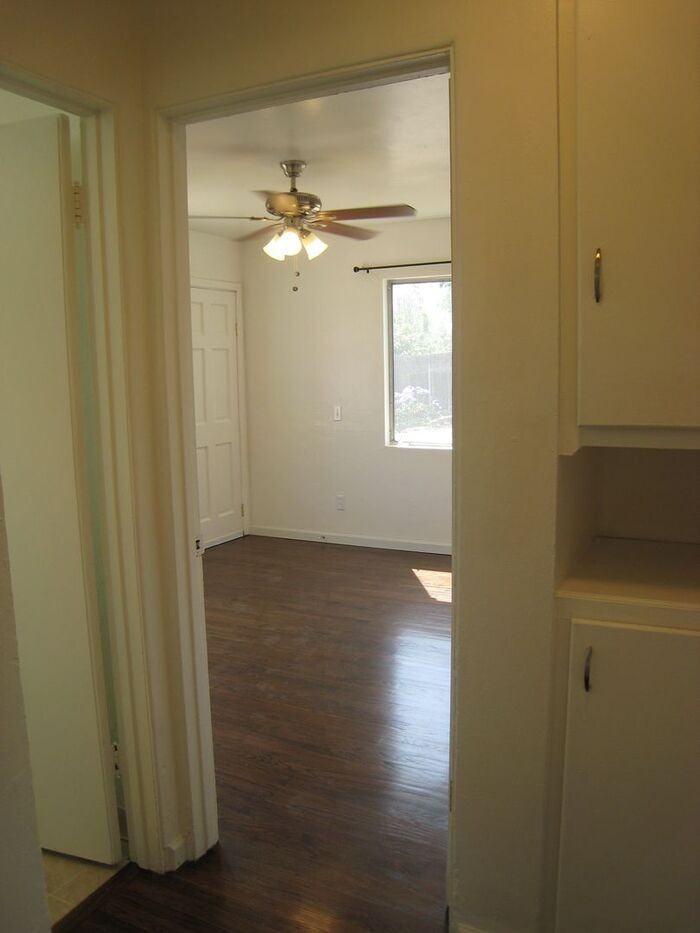 4810 Parks Ave - Photo 6 of 19