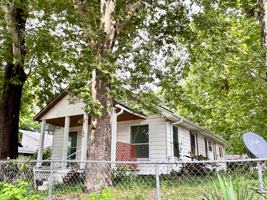 featured image of 149 S Dixon Ave