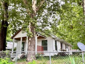 149 S Dixon Ave - Photo 1 of 1