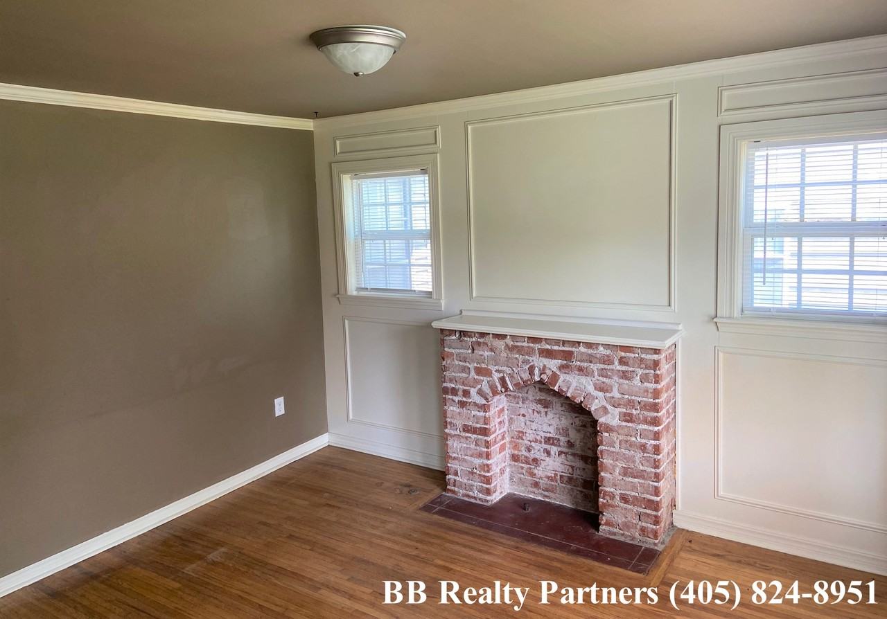 1316 S Oswego Ave #NA - Photo 3 of 14