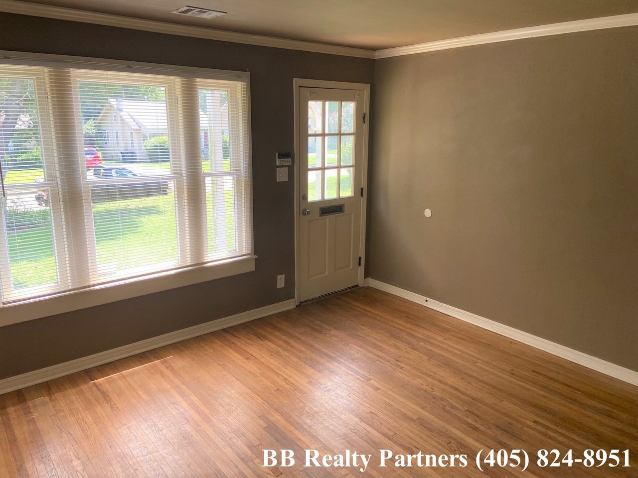 1316 S Oswego Ave #NA - Photo 5 of 14