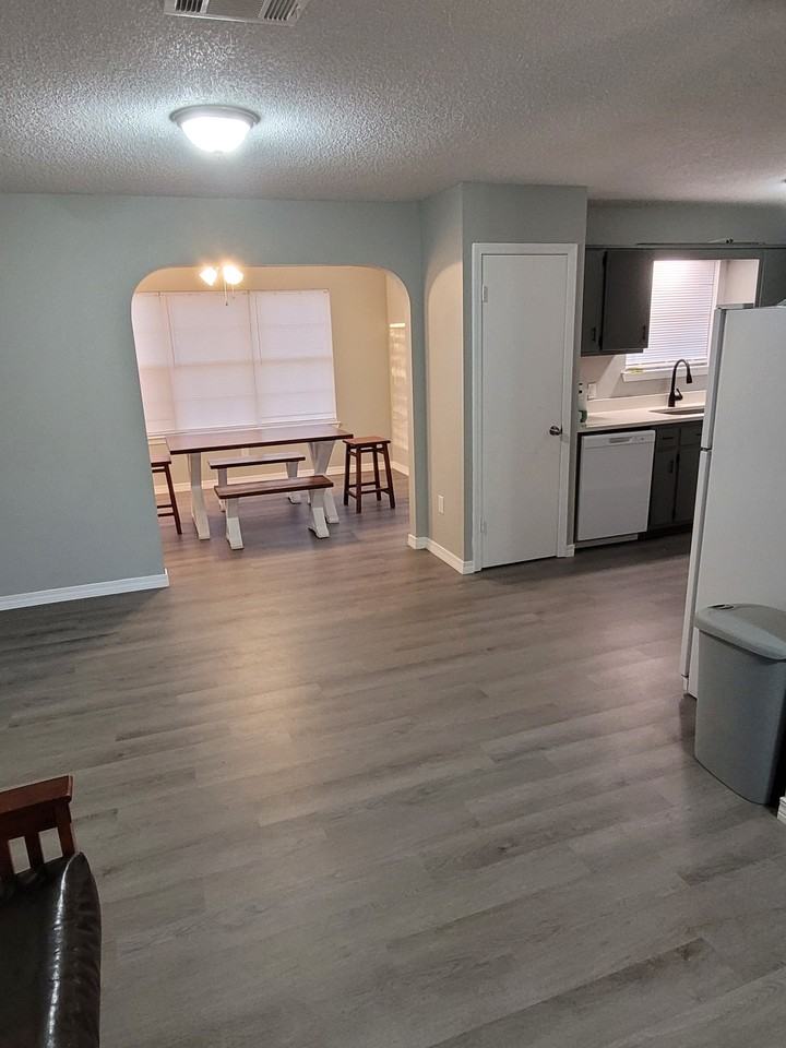 8802 Pebble Brook Dr #NA - Photo 5 of 11