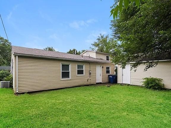 3325 Forent Ave #NA - Photo 2 of 7