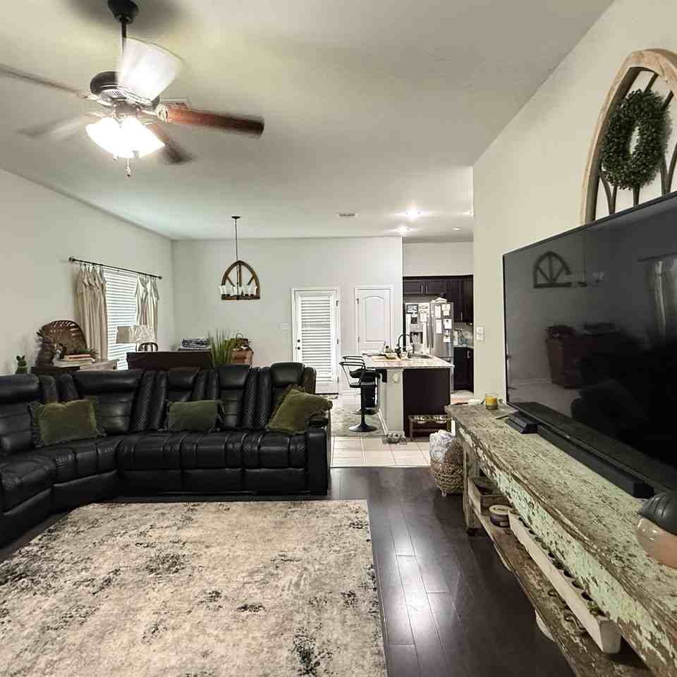 18301 Crows Nest Dr #NA - Photo 3 of 7