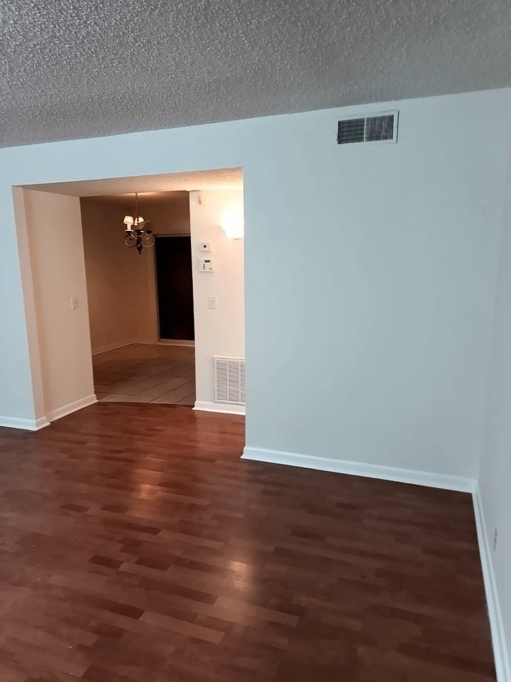 5515 Country Dr #44 - Photo 5 of 18