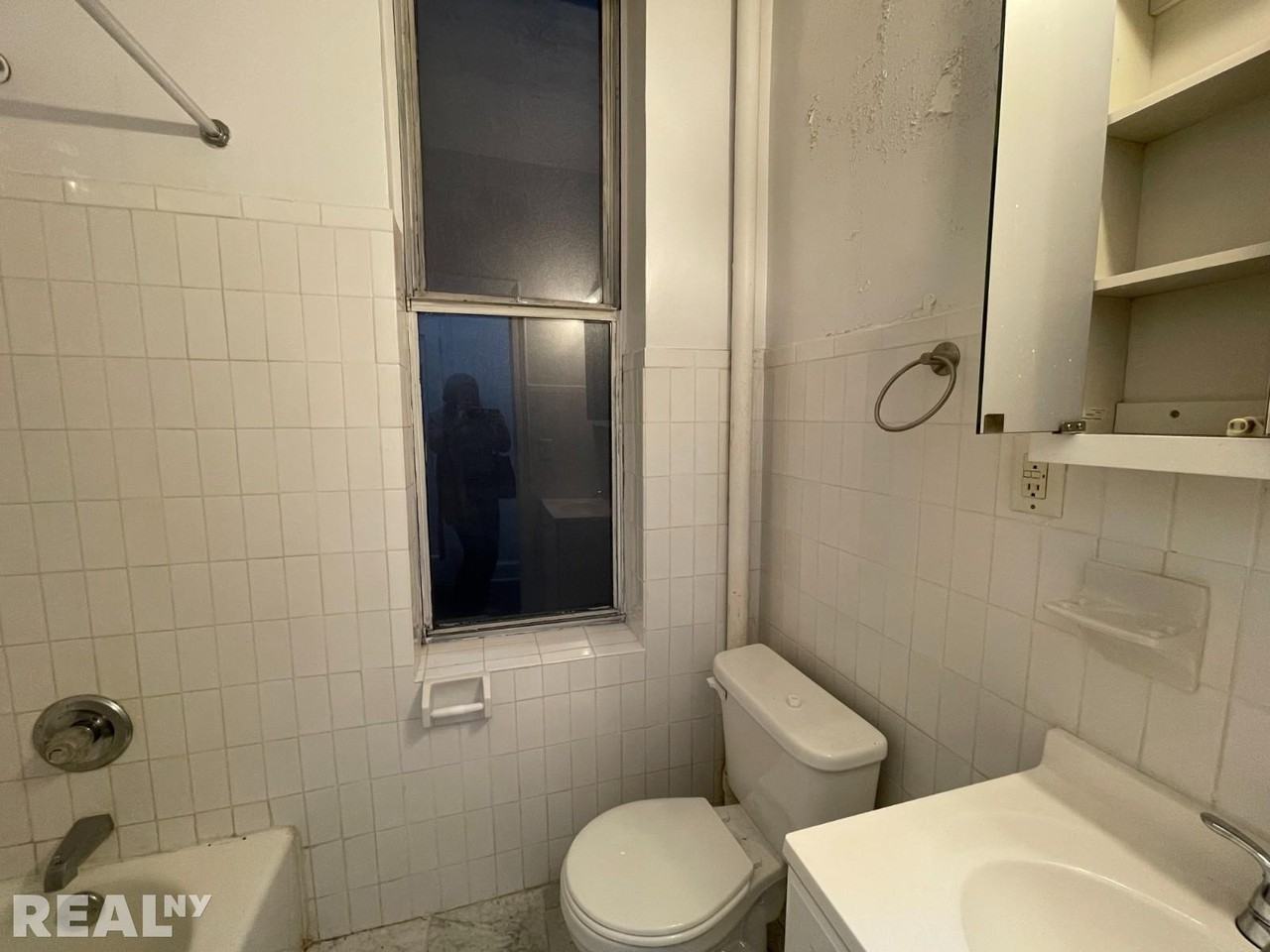 106 E 81st St #5C - Photo 4 of 6