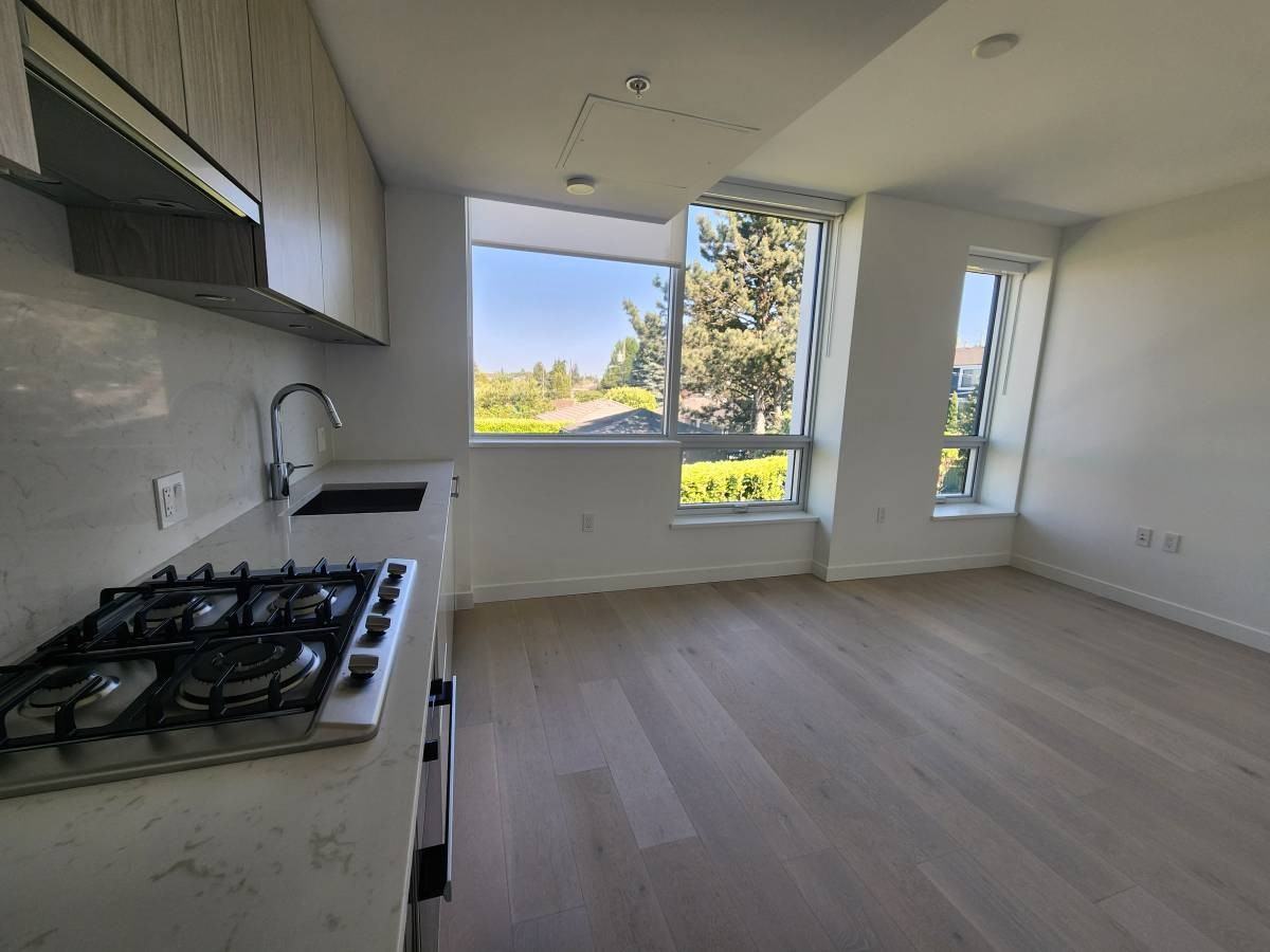 4222 Cambie Street #1 - Photo 2 of 10