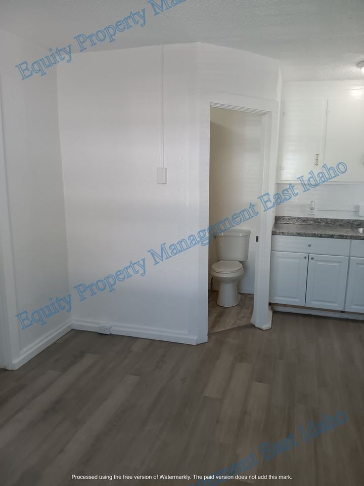 225 W Bridger St #9 - Photo 3 of 12