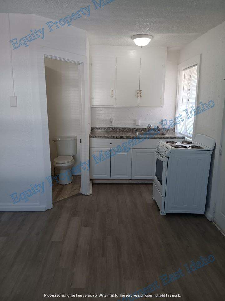 225 W Bridger St #9 - Photo 4 of 12