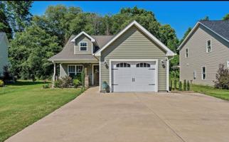 featured image of 116 Cove Pl