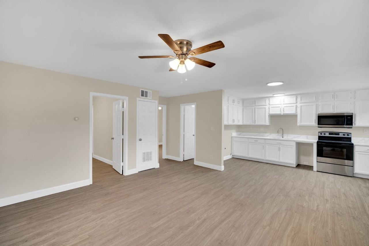 709 George Hopper Rd - Photo 2 of 20