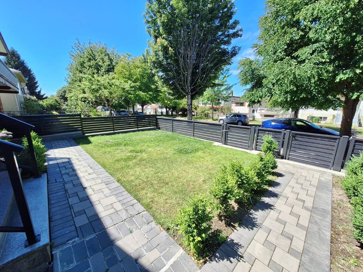 2836 East 16th Avenue #1 - Photo 5 of 17