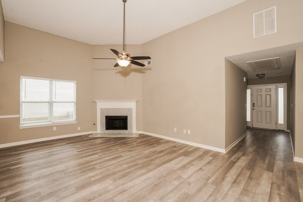 206 Nadia Ct - Photo 4 of 16