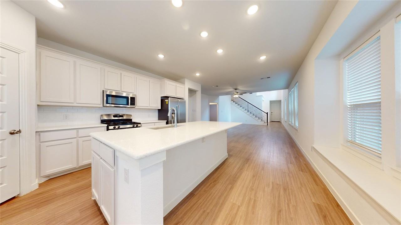 2500 Gaulding St #1 - Photo 4 of 20