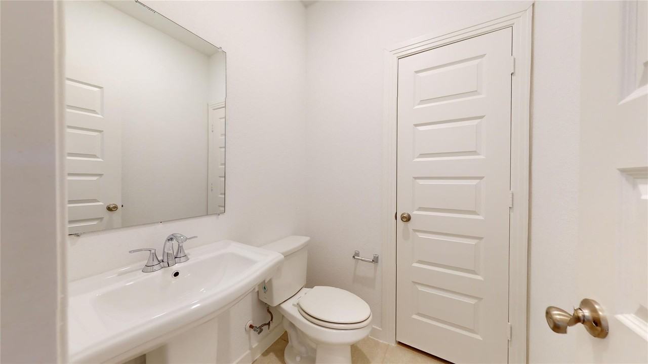 2500 Gaulding St #1 - Photo 6 of 20