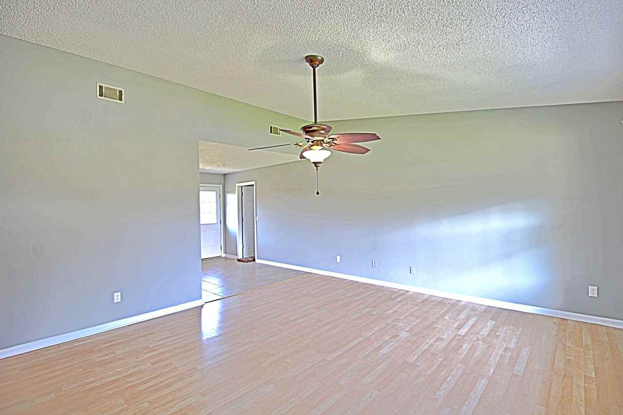 850 Lyndsi Ln #1 - Photo 2 of 32