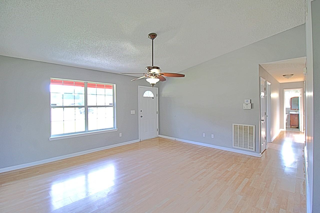 850 Lyndsi Ln #1 - Photo 4 of 32