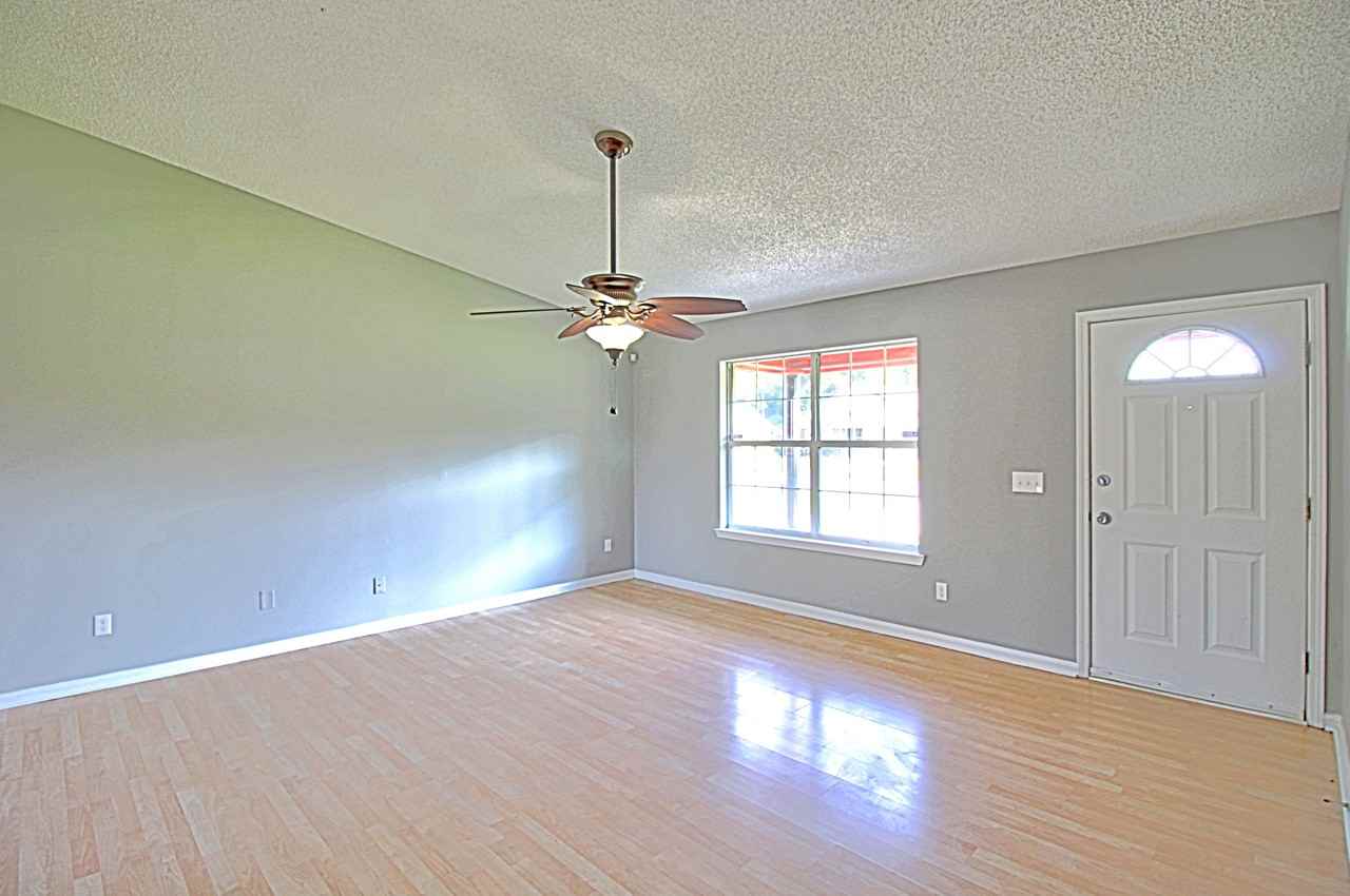 850 Lyndsi Ln #1 - Photo 5 of 32