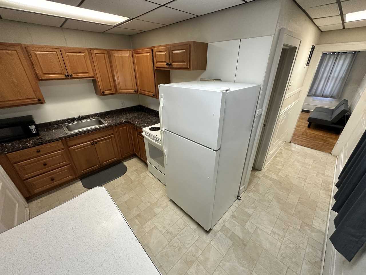 633 3rd St #633 - Photo 7 of 9