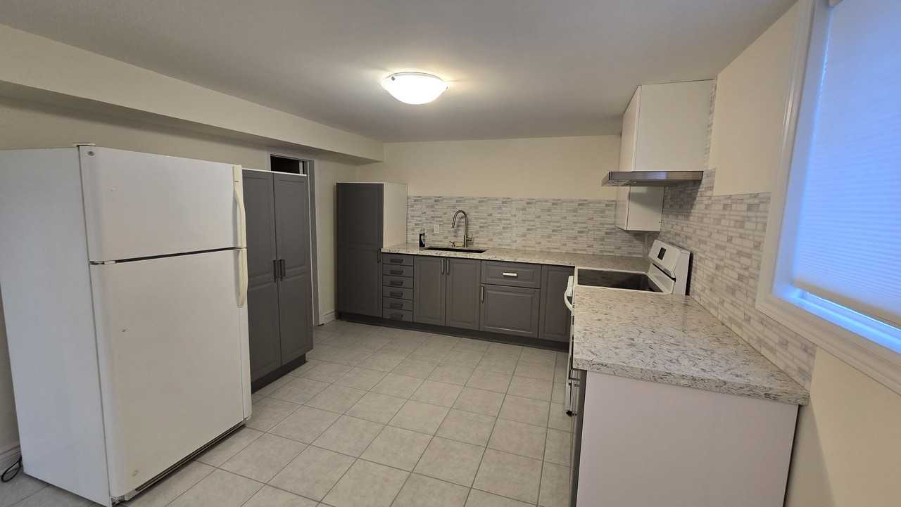 5 Eastlea Crescent - Photo 2 of 5