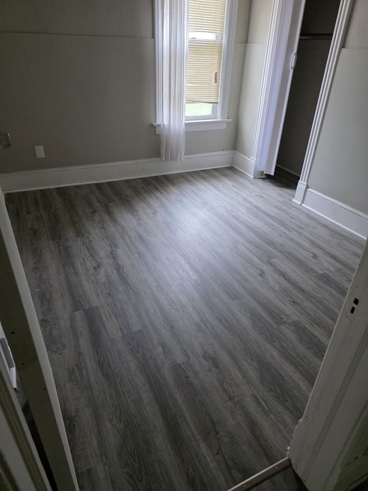 2308 W Clarke St #1 - Photo 5 of 11