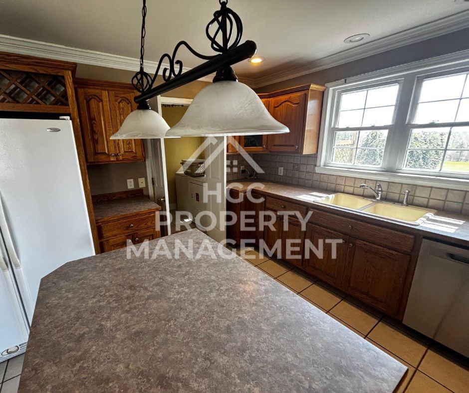 160 Percy Ln - Photo 2 of 17