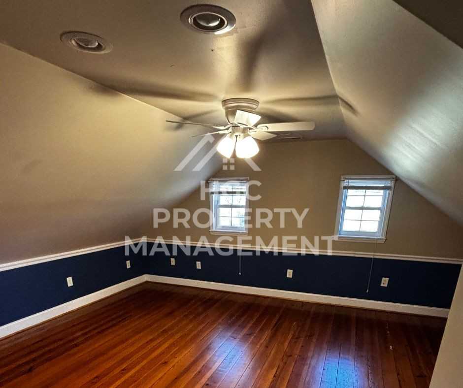 160 Percy Ln - Photo 5 of 17