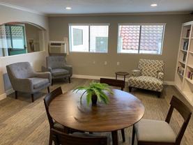 715 N Broadway - Photo 1 of 1