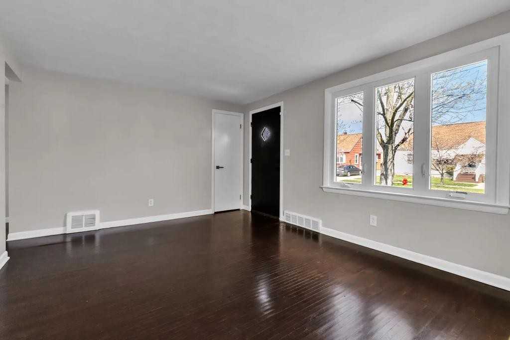33 Tussing Ln - Photo 3 of 18