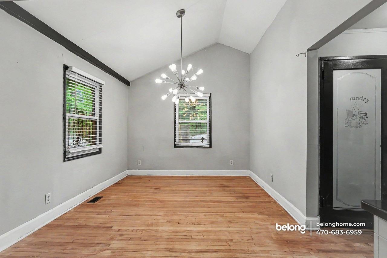 1790 Brewer Blvd Sw - Photo 7 of 20