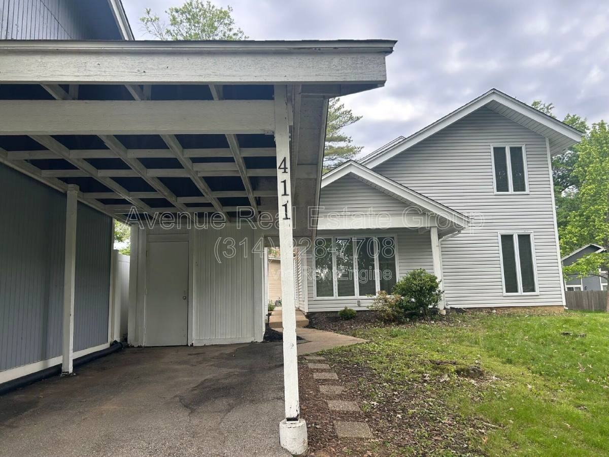 411 Down Hill Dr - Photo 2 of 10