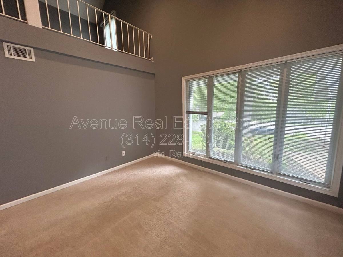 411 Down Hill Dr - Photo 3 of 10