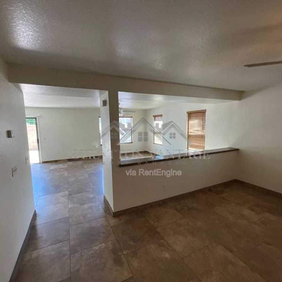 9553 W Monte Vista Rd - Photo 3 of 10