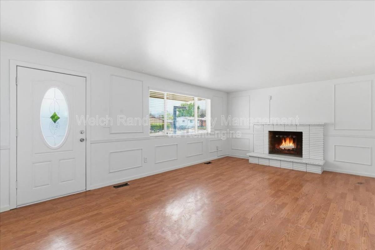 4192 S 3760 W - Photo 2 of 4