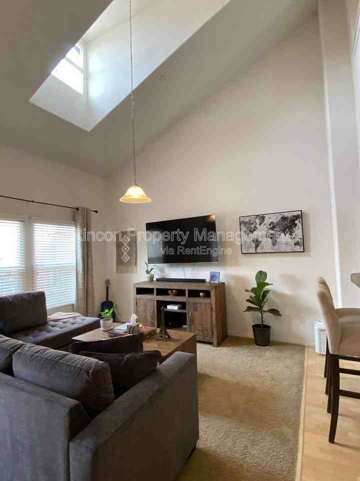11216 Snapdragon St - Photo 2 of 10