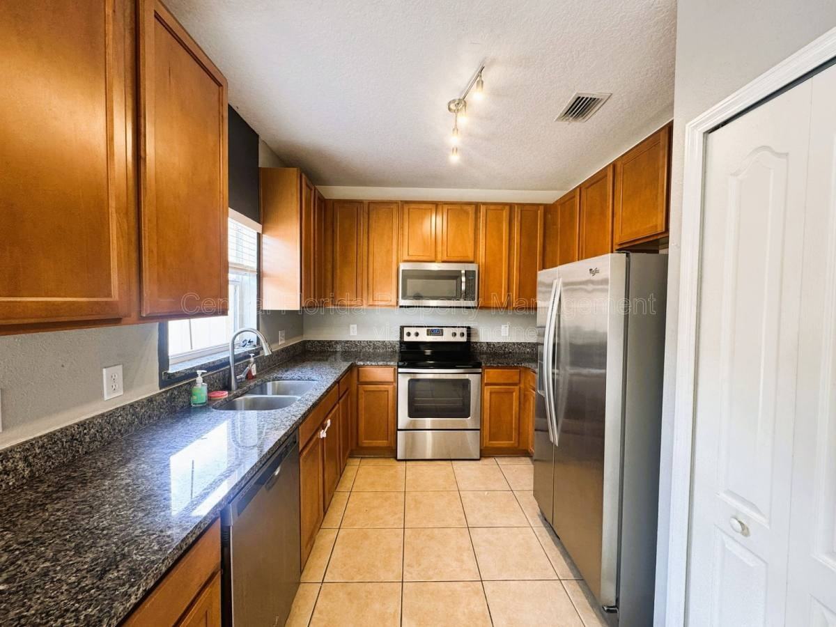 13349 Harbor Shore Ln #1 - Photo 3 of 10