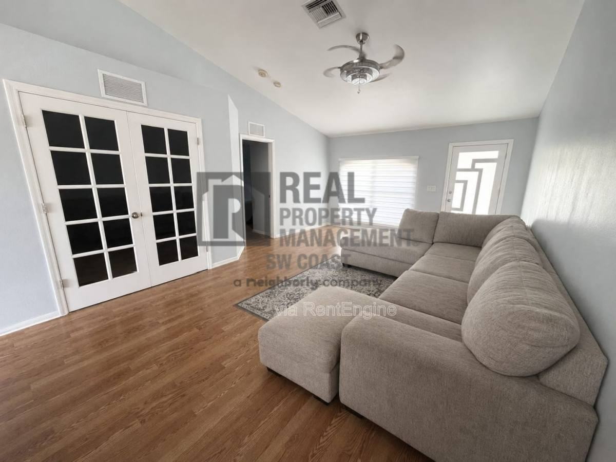 114 Nw 13th Ave - Photo 2 of 10