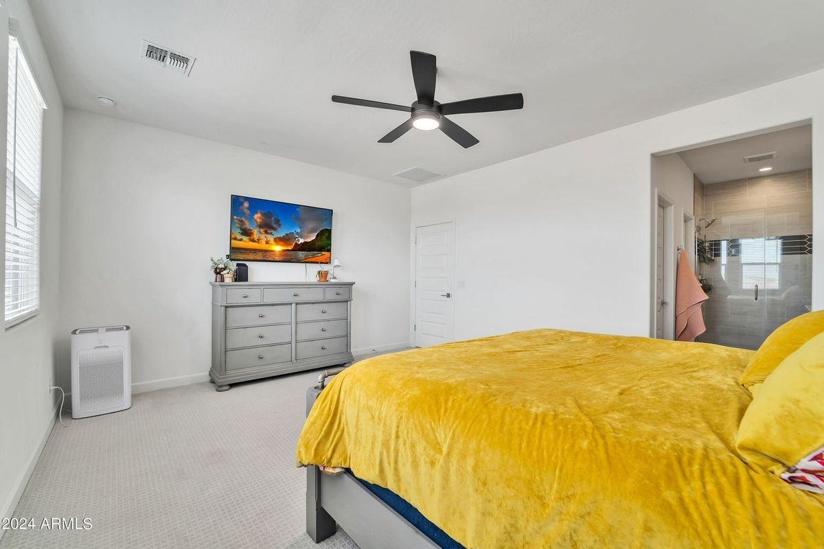 15642 S 182nd Ave - Photo 6 of 35