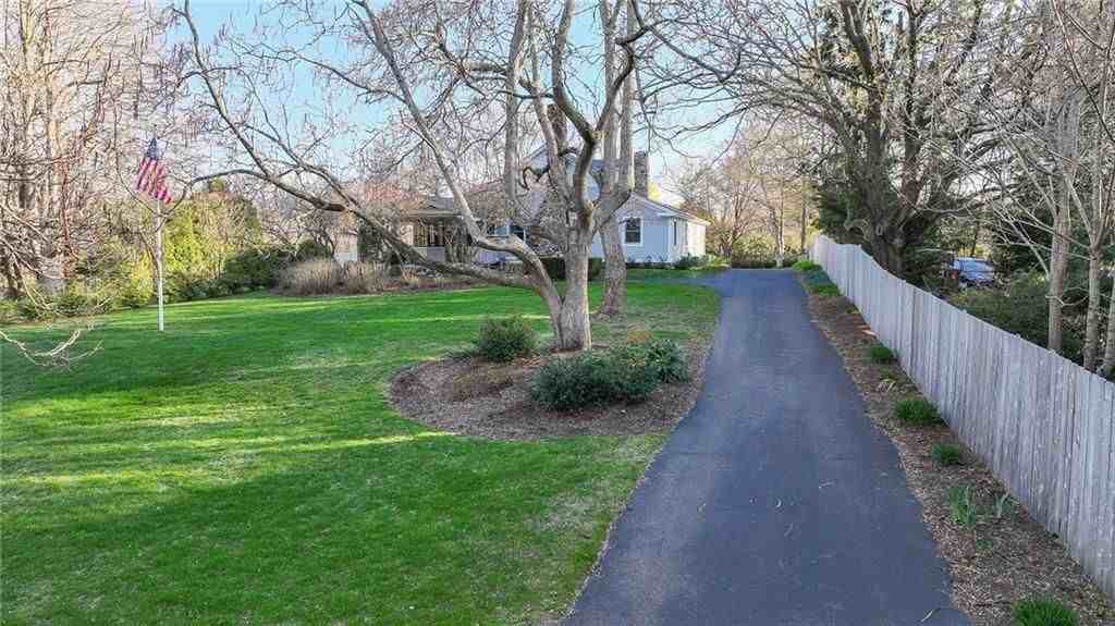 244 Kingstown Rd - Photo 4 of 49