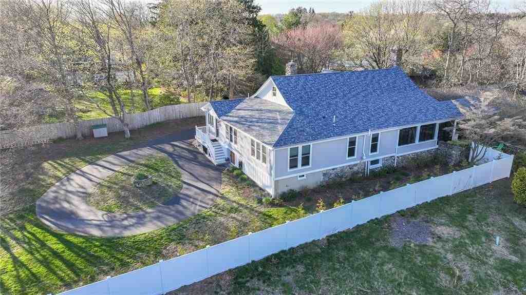 244 Kingstown Rd - Photo 5 of 49