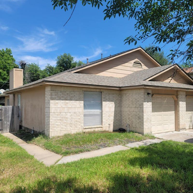 1306 York Castle Dr ##B - Photo 2 of 19